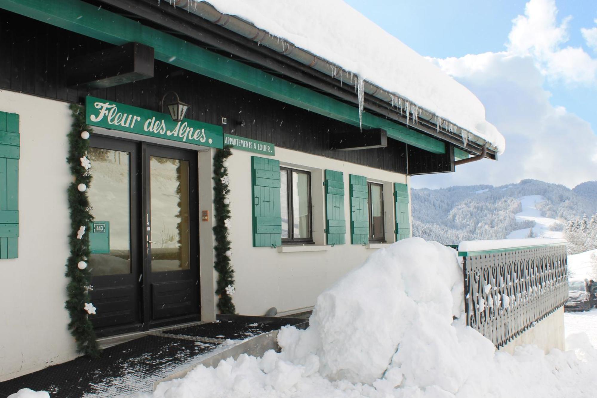 לה ג'ט Chalet Fleur Des Alpes מראה חיצוני תמונה